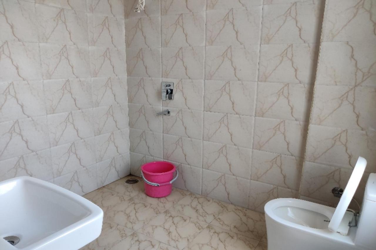 Oyo Hotel Laksh Kurukshetra Extérieur photo